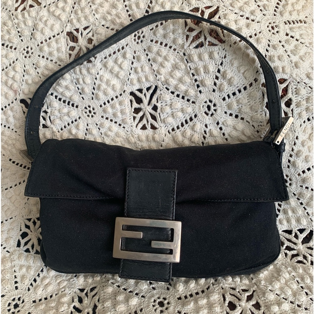 ✨Vintage FENDI Black Neoprene Baguette Bag